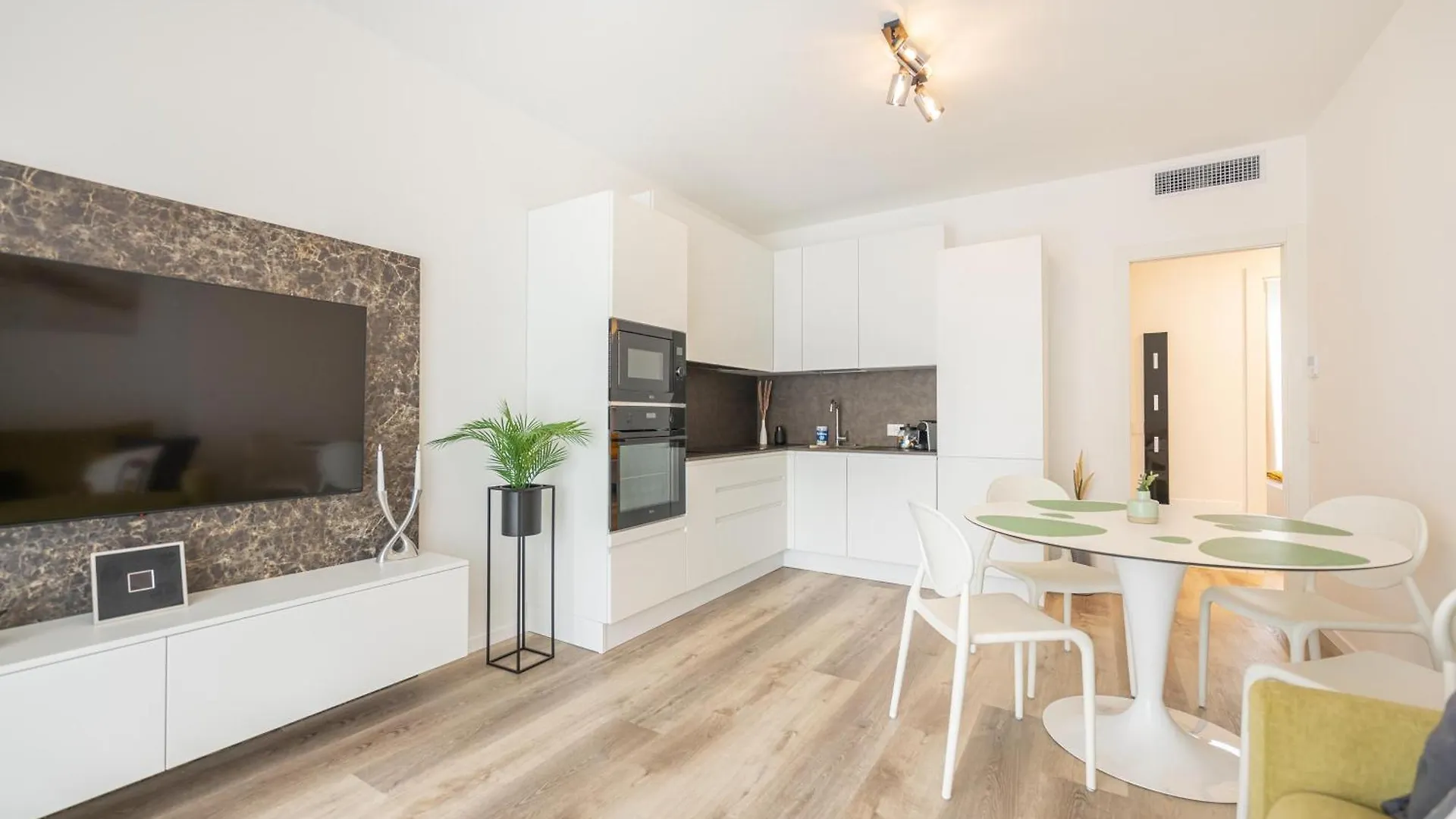Wave Island Rapi9 Apartment Lido di Jesolo 0*,